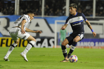 Santiago del Estero, Argentina.- In the photos taken on June 21, 2023, during the match between Central Córdoba and Gimnasia y Esgrima La Plata in a match valid for the 21st. date of the Professional Football League, at the Alfredo Terrera stadium, in the province of Santiago del Estero. Central Córdoba and Gimnasia tied without goals. The "Ferroviario" is located on the 17th. place with 25 points and added their second goalless draw in a row. Gimnasia, meanwhile, is located in the 15th. position with 26 points, and continues to add, since they had just beaten Huracán 1-0 on the last date.